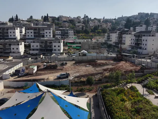 מבנה ציבור מלמעלה